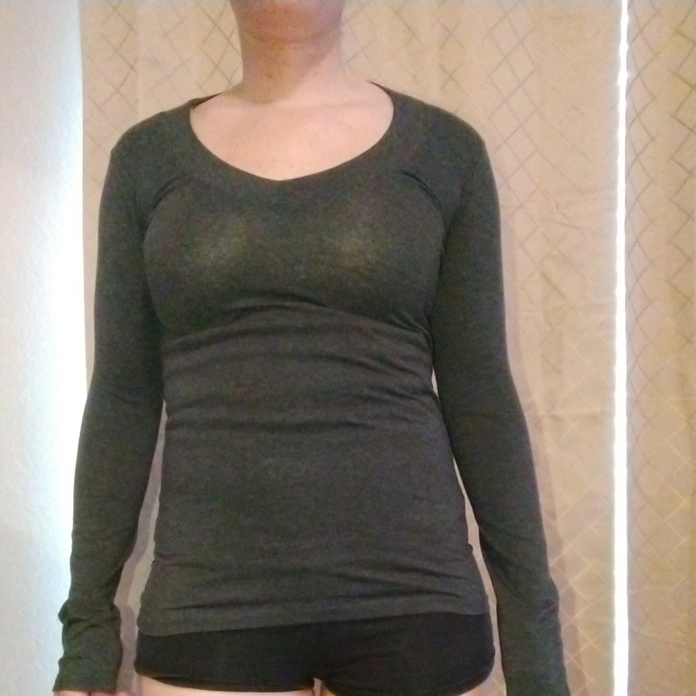 Long sleeve v neck